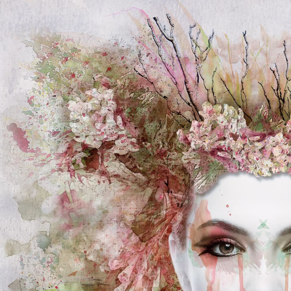 Лицо женщины украшенное цветами сакуры в акварельной технике