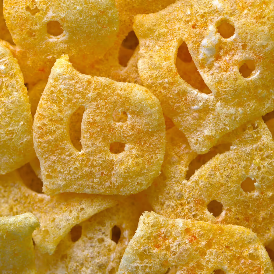 Аппетитные сырные крекеры необычной формы