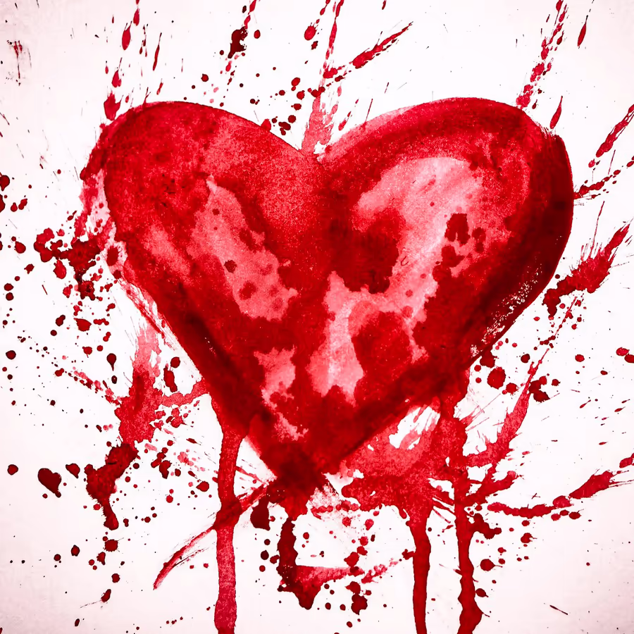 Кровавое сердце символ боли и утраты