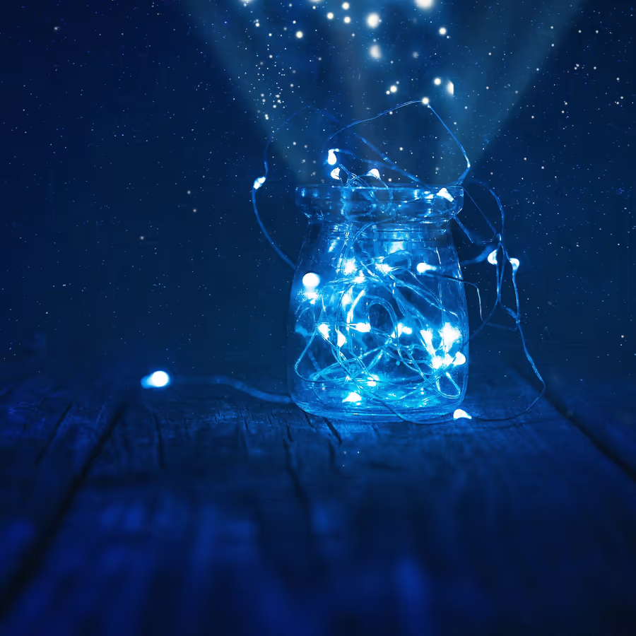 Светящаяся банка с гирляндой имитирующая звездное небо