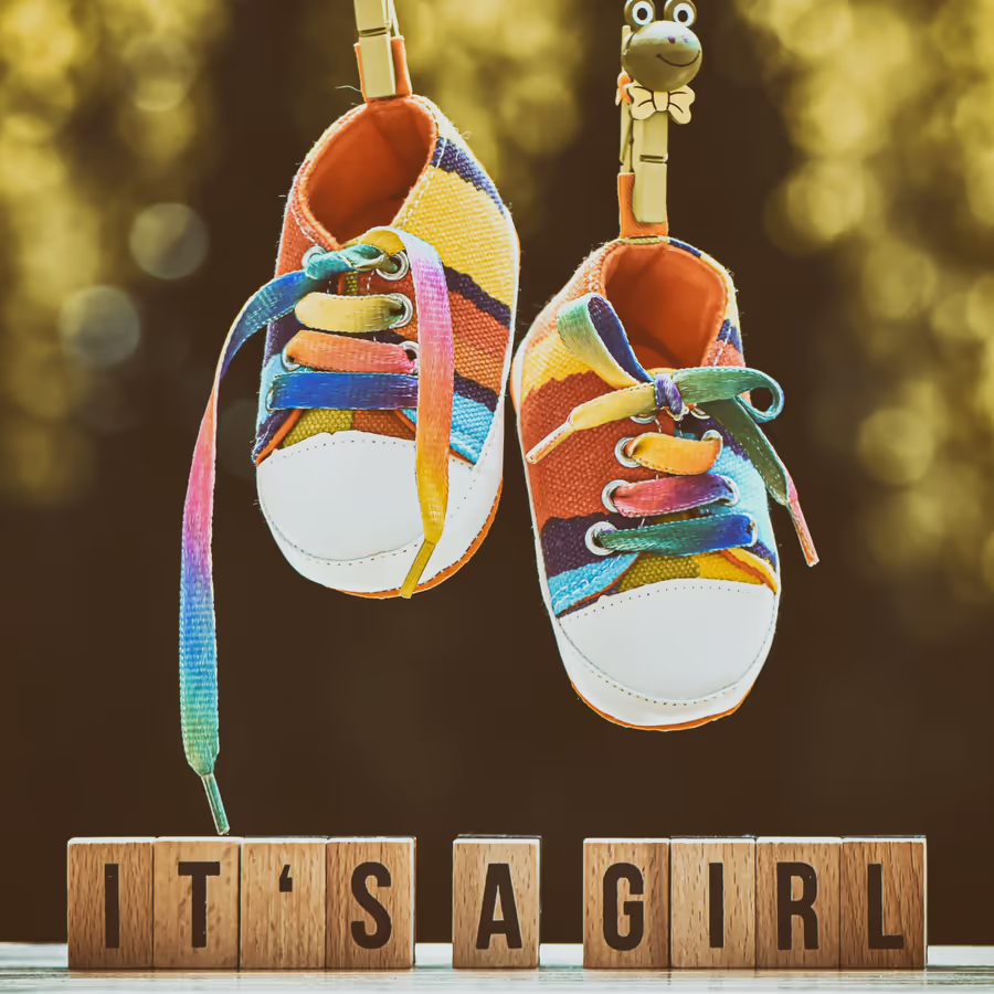 Розовые детские пинетки с надписью Its a girl