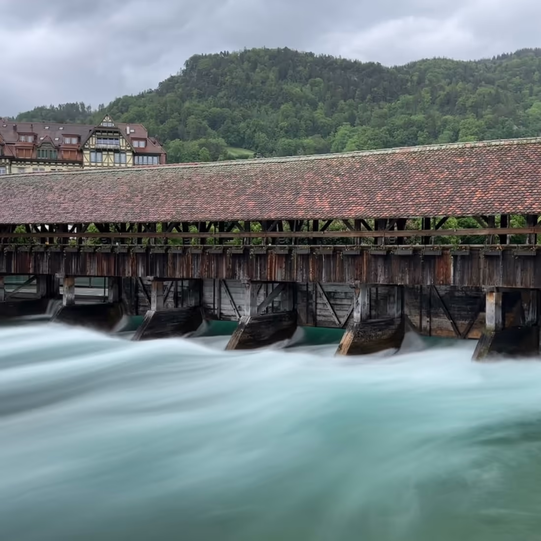 Деревянный мост через реку Рейн